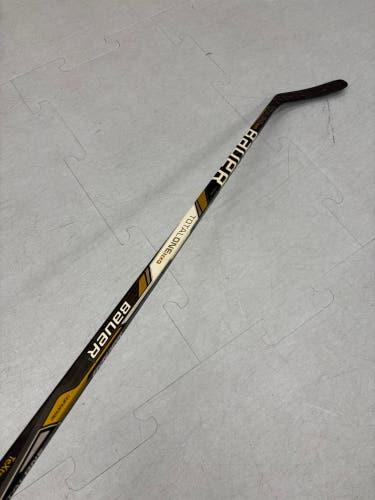 Senior Bauer TotalOne NXG Hockey Stick Right Handed P88 112 Flex