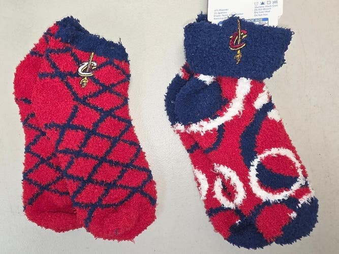 ST15 Mens NBA CLEVELAND CAVALIERS Crew Socks Lot of 2 Pair MEDIUM New