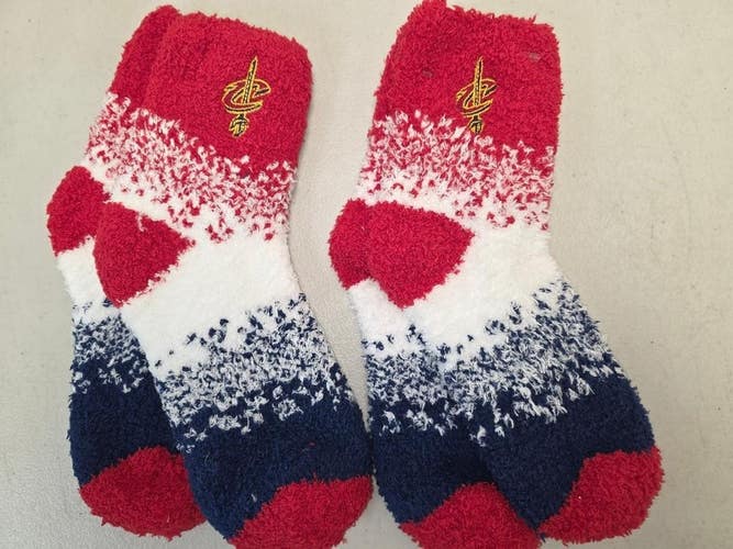 ST19 Mens NBA CLEVELAND CAVALIERS Crew Socks Lot of 2 Pair MEDIUM New