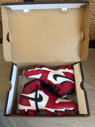 4Y (Big Kids / Youth) Air Jordan High Top Molded Cleats (New)