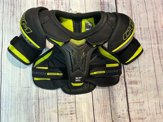 Medium Junior CCM Tacks XF 80 Shoulder Pads (Used)