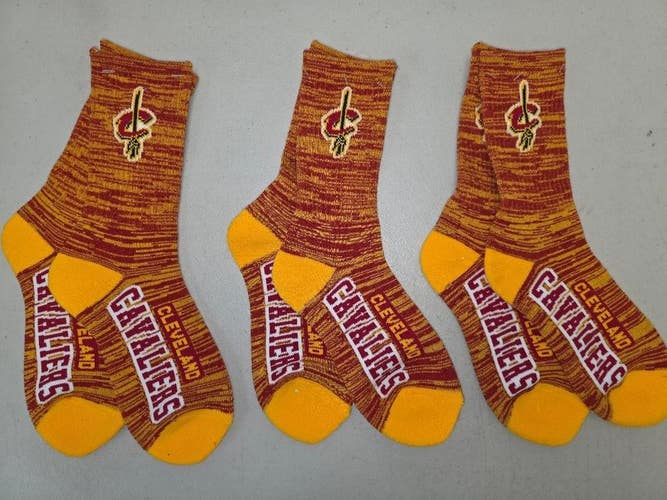 ST28 Mens NBA CLEVELAND CAVALIERS Crew Socks Lot of 3 Pair MEDIUM New