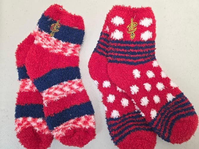 ST17 Mens NBA CLEVELAND CAVALIERS Crew Socks Lot of 2 Pair LARGE New