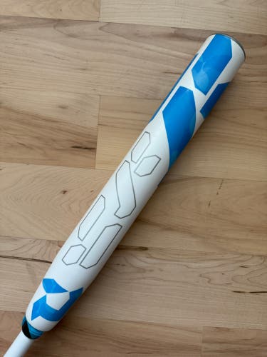 DeMarini CF 33/22 (-11) Fastpitch Composite Softball Bat