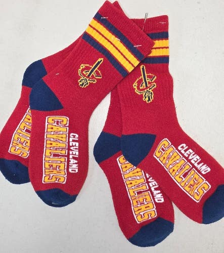 ST29 NBA CLEVELAND CAVALIERS Crew Socks Lot of 2 Pair YOUTH 1-3 New
