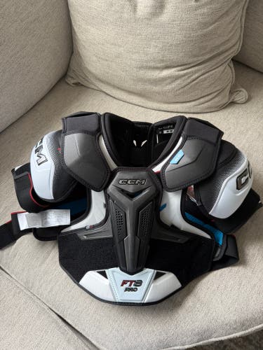 Men's Medium Senior CCM Jetspeed FT8 Pro Shoulder Pads (New)