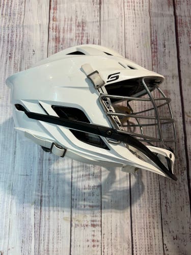 White Adult Cascade S Helmet (Used)
