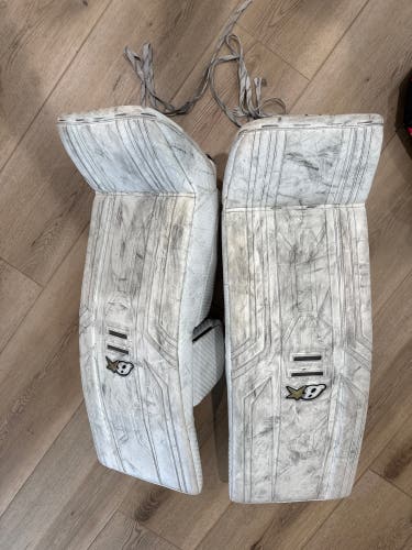 32" Brian's Optik X3 Goalie Leg Pads (Used)