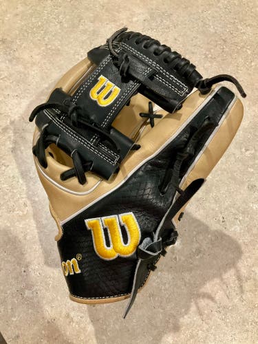 Wilson A2K 1786 RHT Infield Baseball Glove 11.5" (Used)
