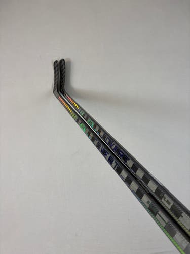 *2 Pack* of New 90 Flex P14 Senior Warrior Novium 2 Pro (Covert QR6 Pro dress) RH Hockey Sticks
