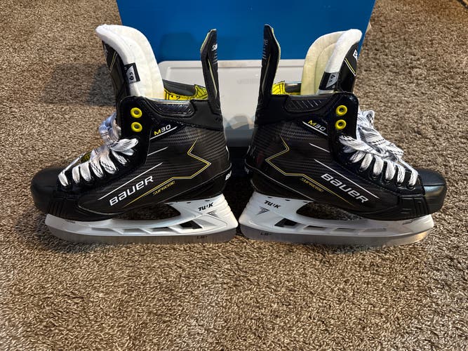 (Like New) Bauer Supreme M30- Intermediate (Size 6.5) Black/Yellow (Sharpened)