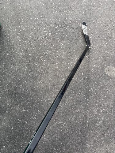 Senior Pro Blackout Hockey Stick Left Hand P28 75 Flex (Used)