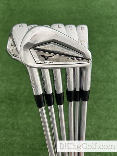 Mizuno JPX 921 Forged Iron Set 4-P / Dynamic Gold 120 Stiff