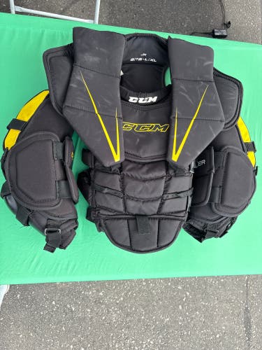 Junior Large/Extra Large CCM Premier Goalie Chest Protector (Used)