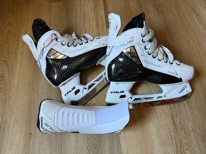 Black/White 2024 True Catalyst 5x4 Hockey Skates Wide Width 6.5 (Used)