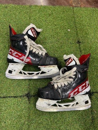 Intermediate CCM JetSpeed FT4 Hockey Skates Size 5.0 | CCM Regular Fit (Used)