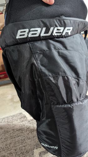 Men's Senior Medium Bauer X Hockey Pants (Used) Used in 5 games