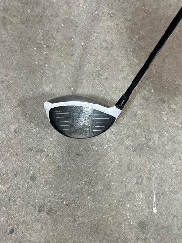 TaylorMade Sim2 Right Handed Driver Stiff Flex 10.5 Loft (Used)