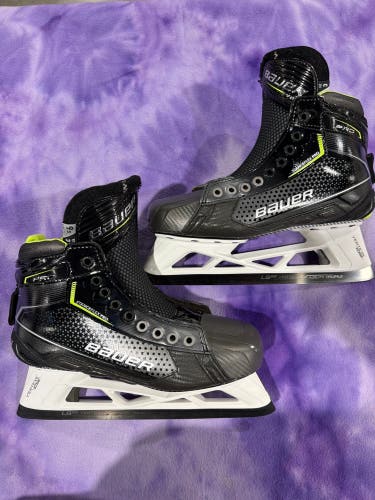 Senior Bauer Pro Hockey Goalie Skates 9.5 (Used)