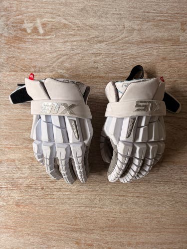 STX Surgeon RZR2 Lacrosse Gloves (Used)