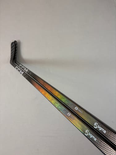 *2 Pack* of New 95 Flex P90TM Senior CCM JetSpeed FT8 Pro Right Hand Hockey Sticks - Chrome