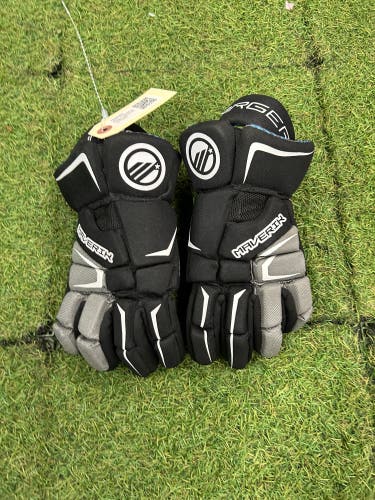 Youth Maverik Charger Lacrosse Gloves 10" (Used)
