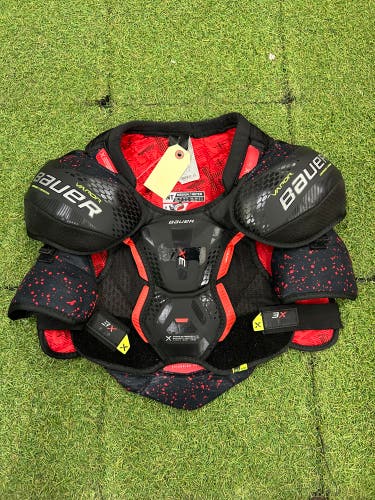 Intermediate Medium Bauer Vapor 3X Shoulder Pads (Used)