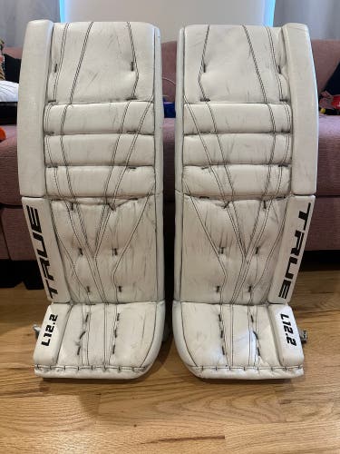 33" True L12.2 Pro Goalie Leg Pads