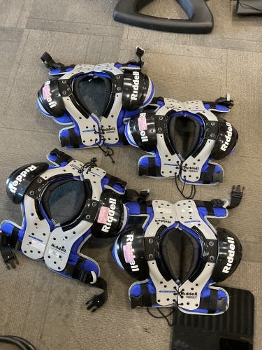 Small Youth Riddell Pursuit Shoulder Pads (Used)