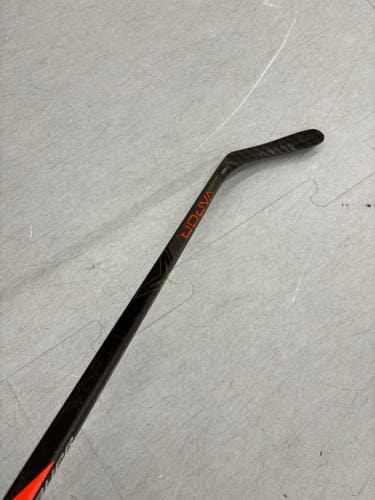 Youth Bauer Vapor Flylite Hockey Stick Right Handed P92 20 Flex | 51"