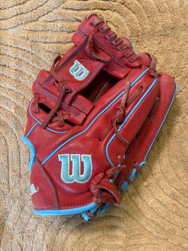 Red Wilson A500 RH Baseball Glove 11.5" (Used)