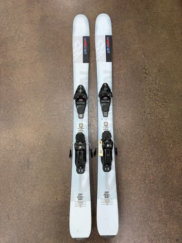 2024 Kid's 137cm Salomon QST Blank Team Skis | Salomon L6 Bindings (Used)