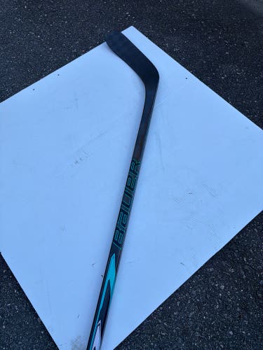Senior Bauer fuse Left Hand Hockey Stick P88 77 Flex (Used)