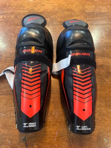 Youth Bauer Lil Sport 9" Shin Pads (Used)