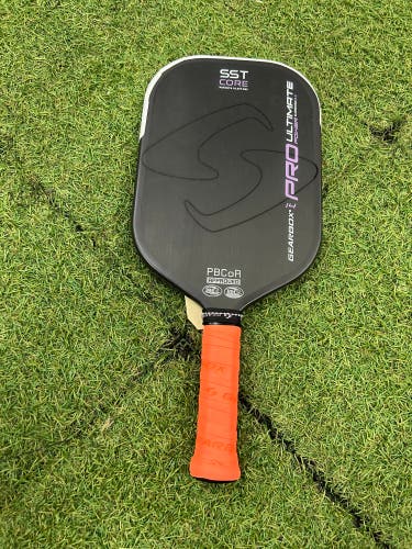 Gearbox Pro Ultimate Power Elongaed 14mm Pickleball Paddle (Used)