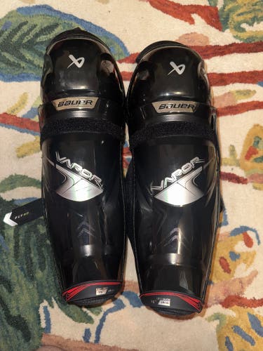 Senior Bauer Vapor Fly40 15" Shin Pads (Used)