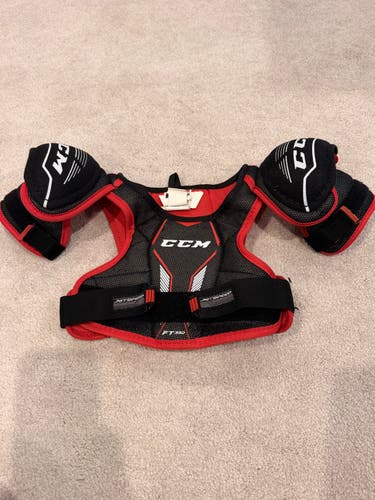 Medium Youth CCM JetSpeed FT350 Shoulder Pads (Used)