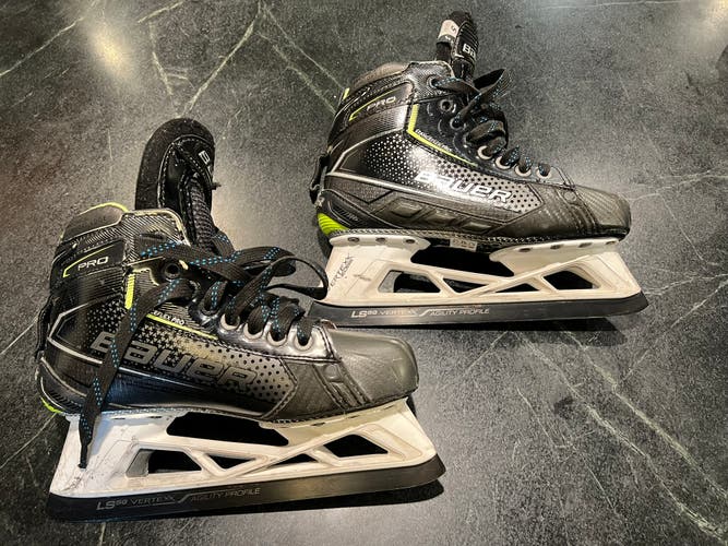2023 Bauer Pro Hockey Goalie Skates Pro Stock Intermediate Size 5 (Used)
