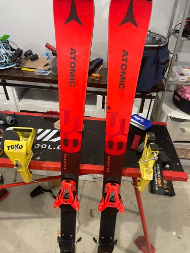 Atomic Redster S9 145 cm Racing Skis With Bindings Max Din 12 (Used)