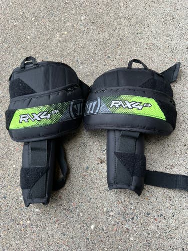Warrior Ritual X4 E+ Junior Knee Guards(Used)