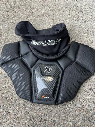 Bauer Pro Goalie Neck Guard - Junior (Used)
