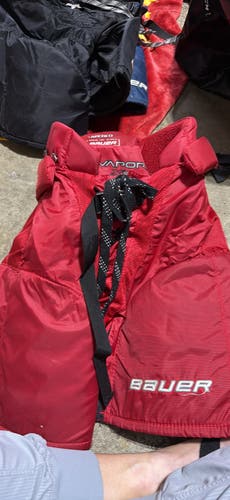 Junior Small Bauer Hockey Pants (Used)