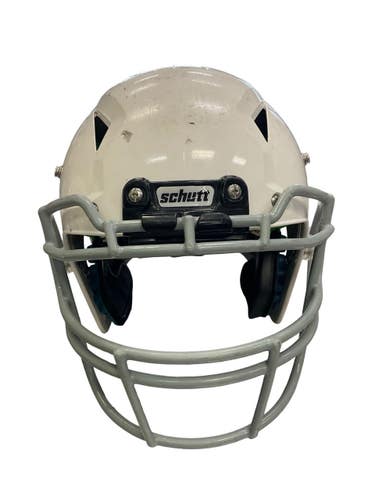 Used Schutt YOUTH VENGEANCE A3 FB Helmet White SM 11859-S000034162