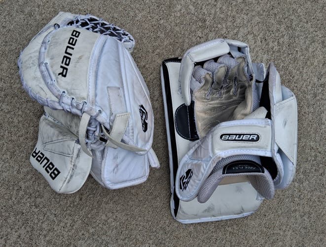 Bauer Reactor 7000 Regular hockey goalie gloves set (Used)