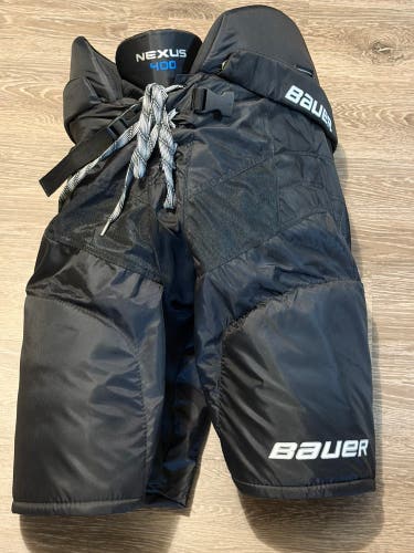 Men's Senior Large Bauer Nexus 400 Hockey Pants (Used)