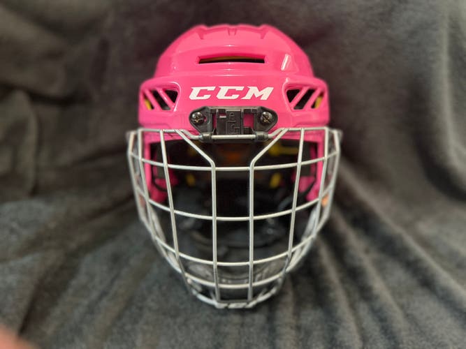 Youth CCM FitLite 30 Helmet (Used)