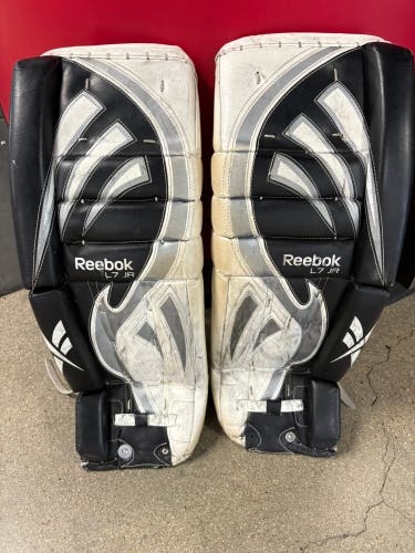28+1" Junior Reebok L7 Goalie Leg Pads (Used)