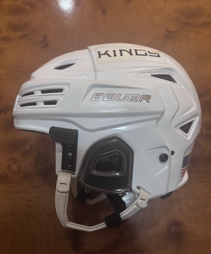 Medium Bauer Re-Akt 200 Helmet (Used)