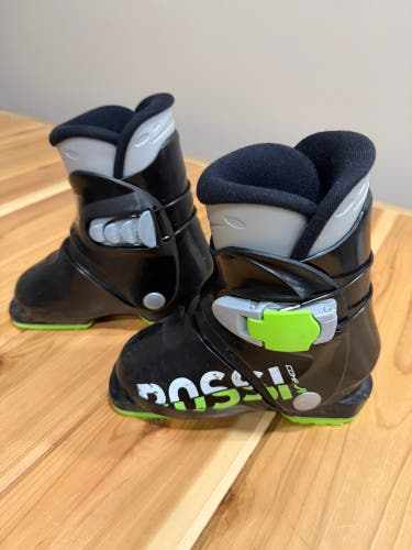 Mondo 17 & 17.5 Kid's Rossignol Comp Ski Boots (Used)