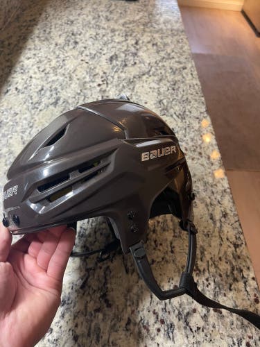 Medium Bauer Re-Akt 95 Helmet (Used)